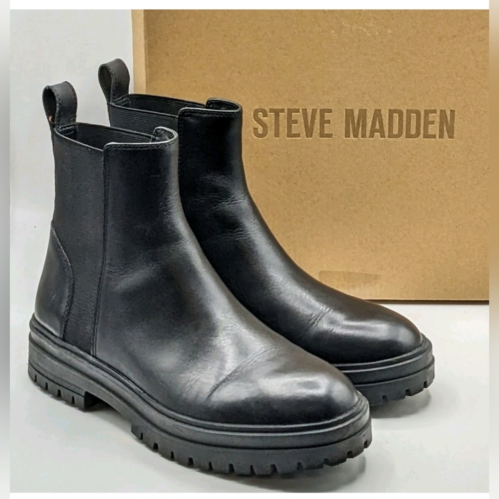 NEW Steve Madden Handout Elastic Gore Chelsea Boots 8